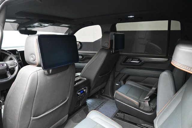 Used 2026 GMC Yukon XL AT4 w/ AT4 Premium Plus Package AWD/4WD image 23
