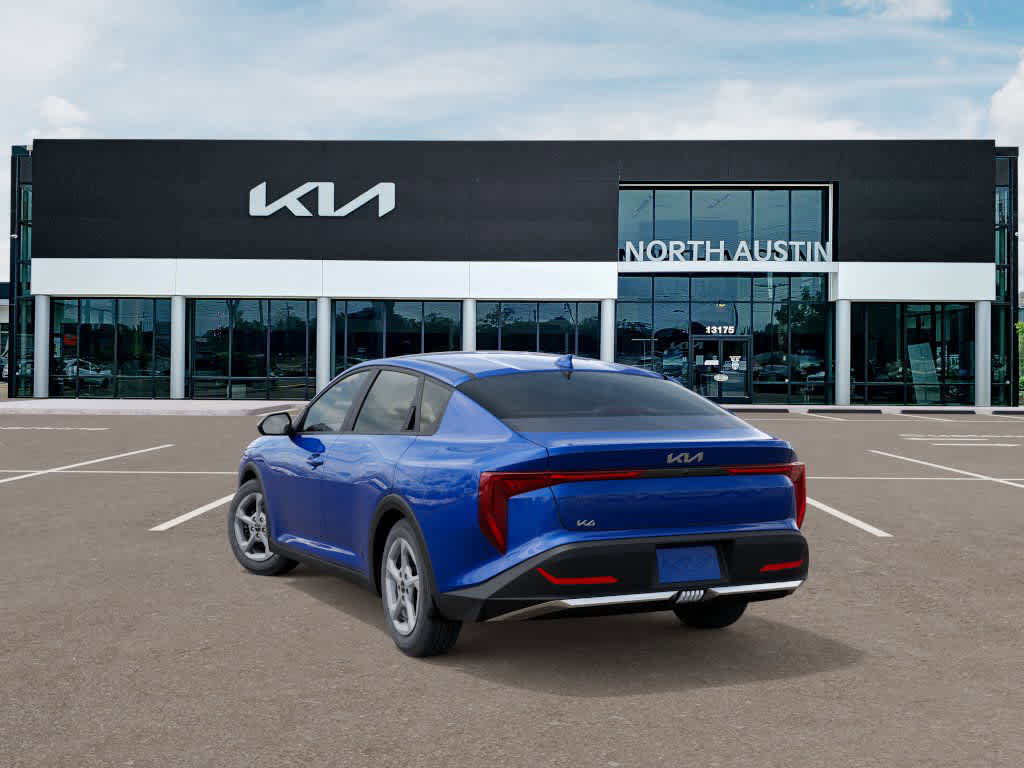 New 2025 Kia K4 LXS image 4