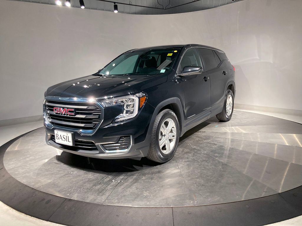 Used 2022 GMC Terrain SLE image 8