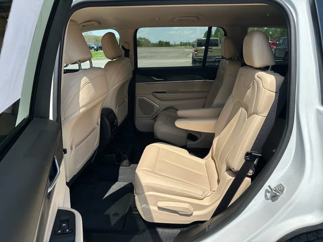 Used 2021 Jeep Grand Cherokee L Limited AWD/4WD image 10