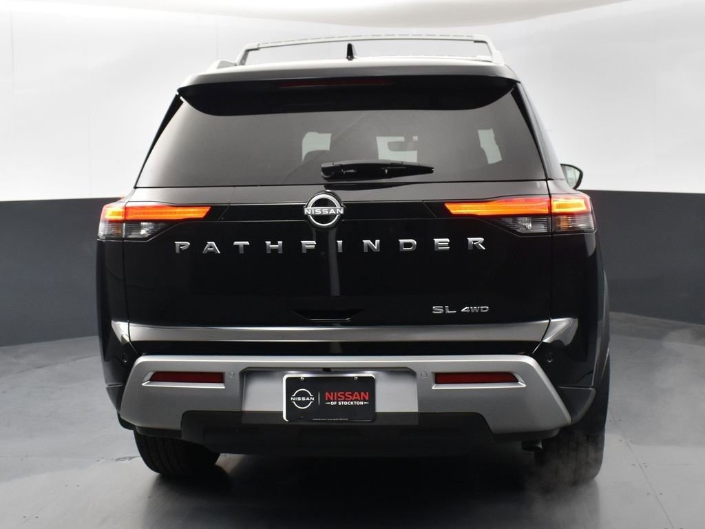 New 2025 Nissan Pathfinder SL image 7