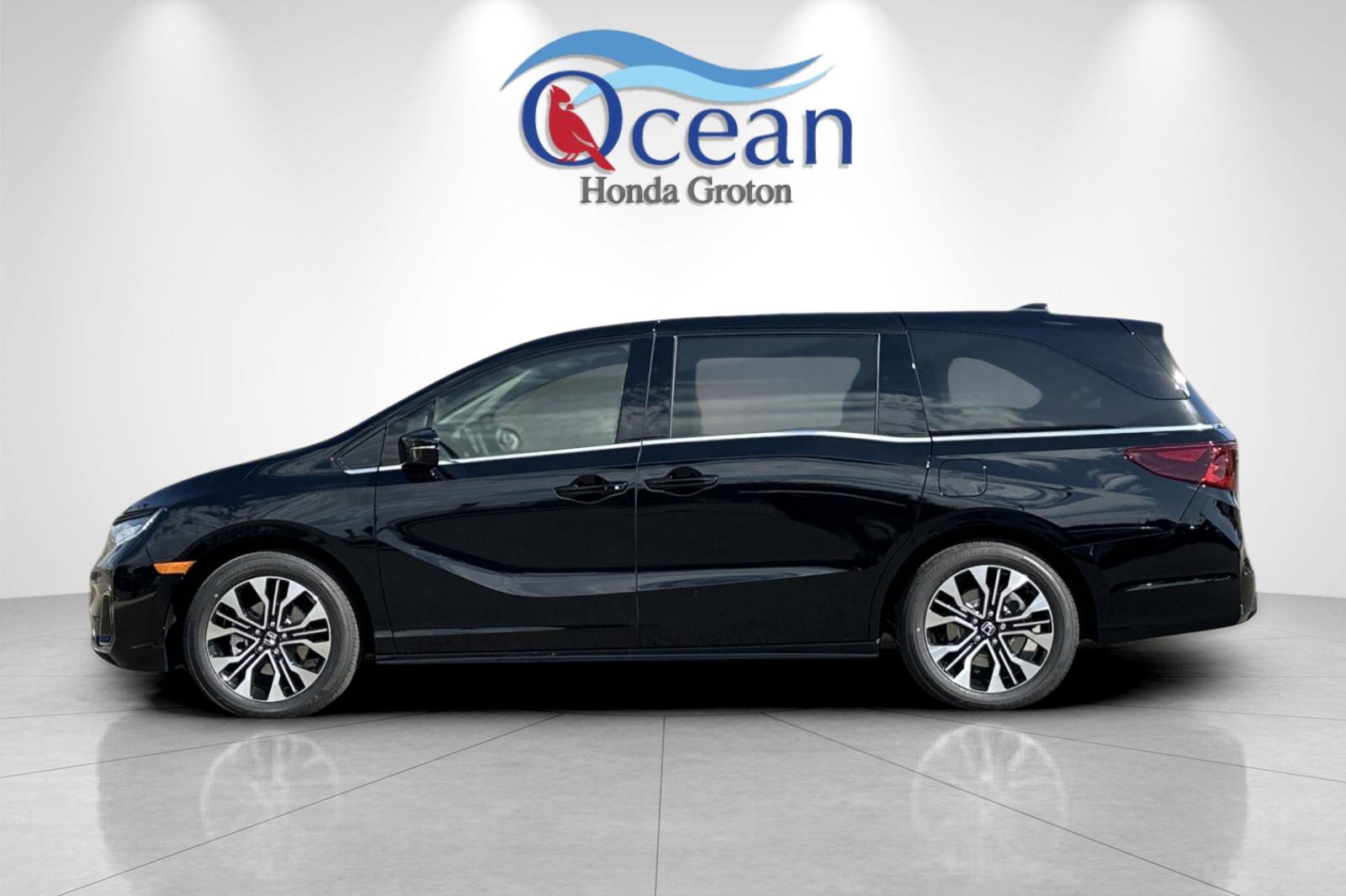 New 2026 Honda Odyssey Elite image 2