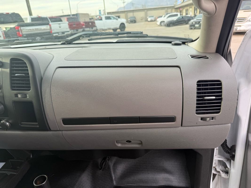 Used 2013 Chevrolet Silverado 1500 W/T image 26