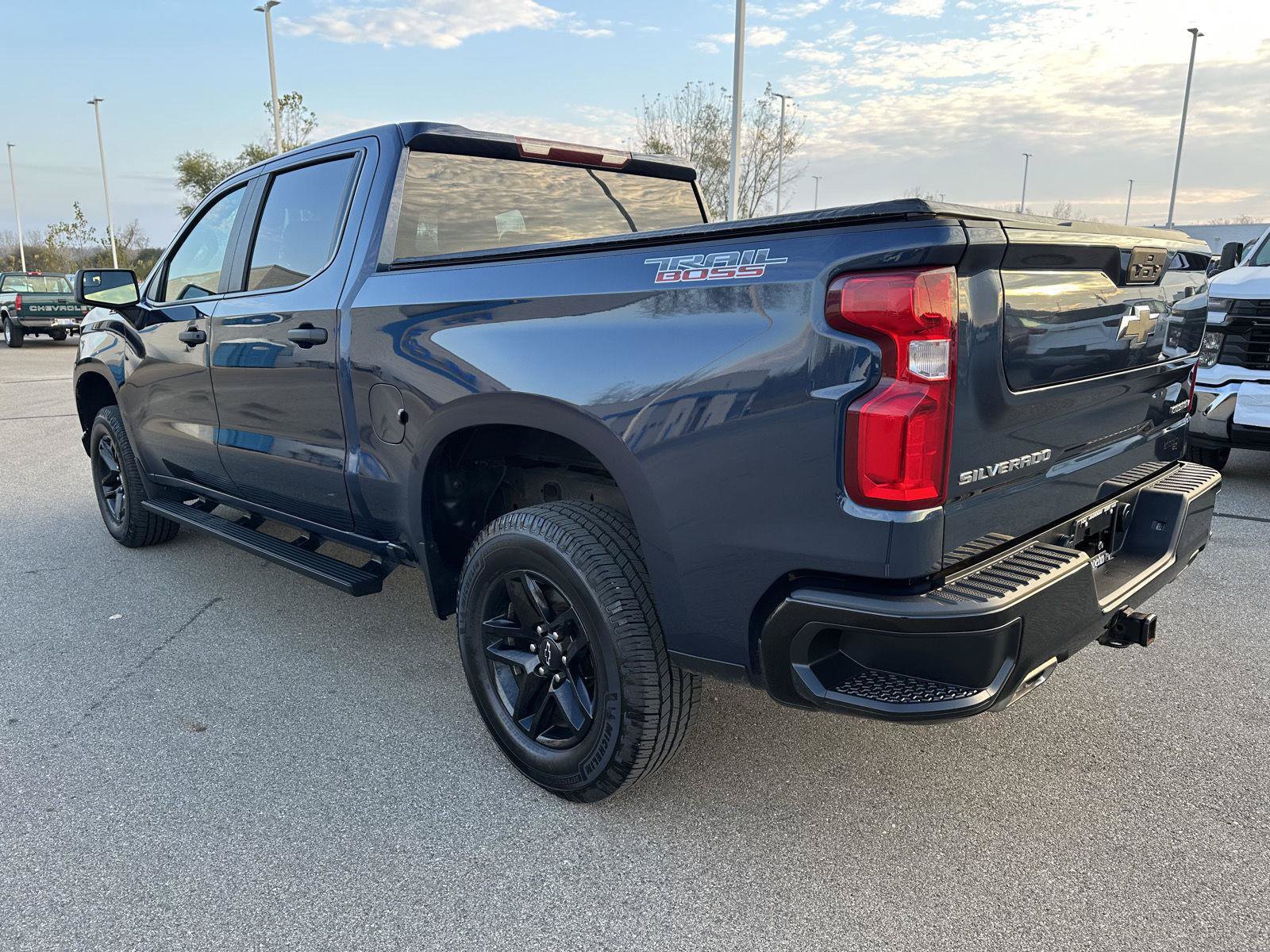 Used 2021 Chevrolet Silverado 1500 Custom Trail Boss AWD/4WD image 3