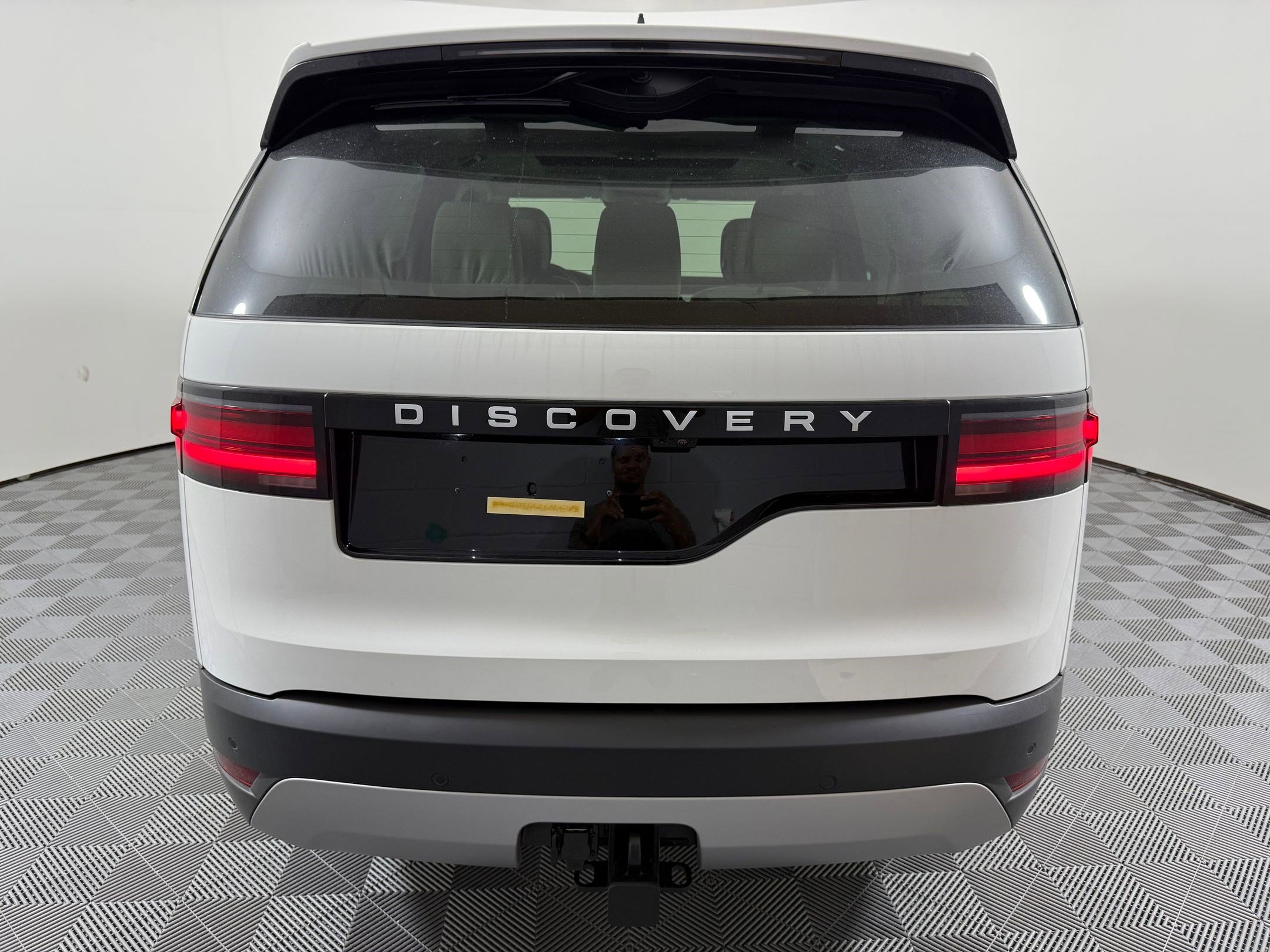 New 2026 Land Rover Discovery S AWD/4WD image 11