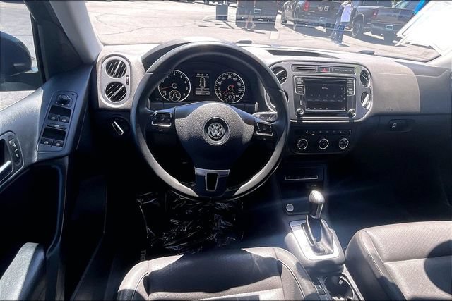 Used 2017 Volkswagen Tiguan S AWD/4WD image 5