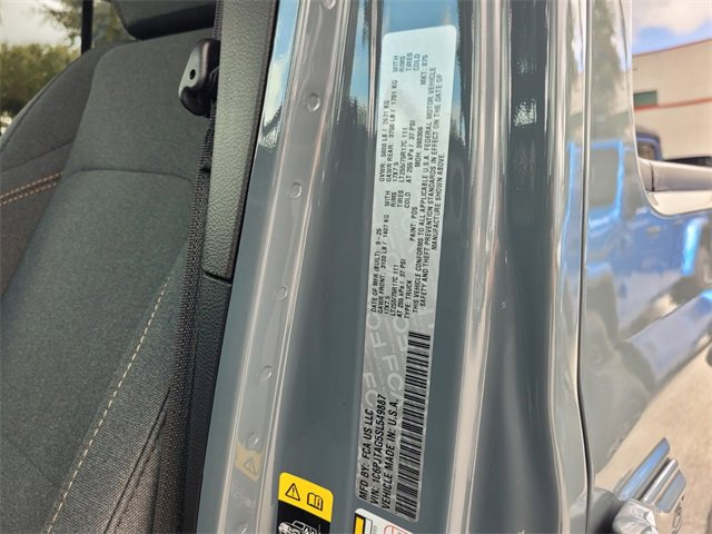 New 2025 Jeep Gladiator Sport image 18