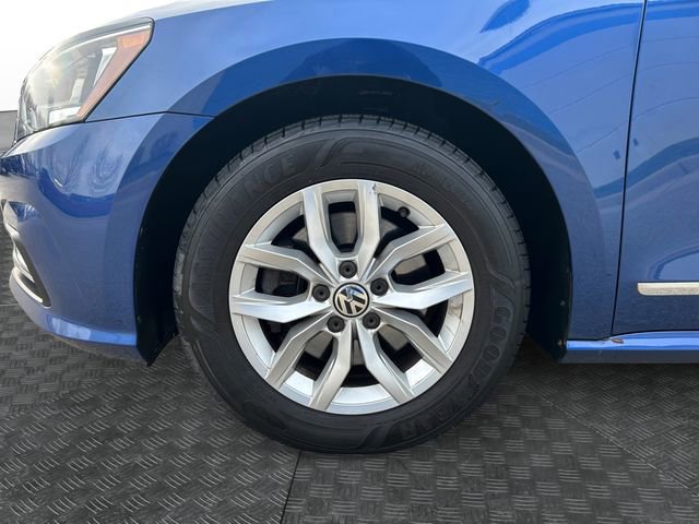 Used 2016 Volkswagen Passat 1.8T S image 13