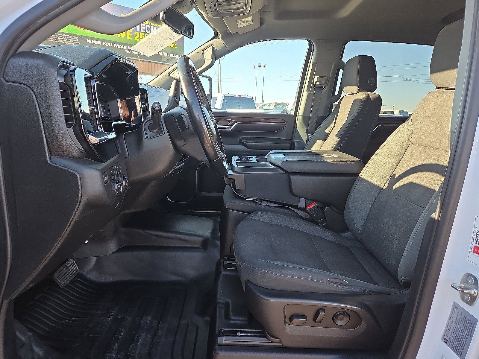 Used 2024 Chevrolet Silverado 2500 LT w/ Convenience Package image 13