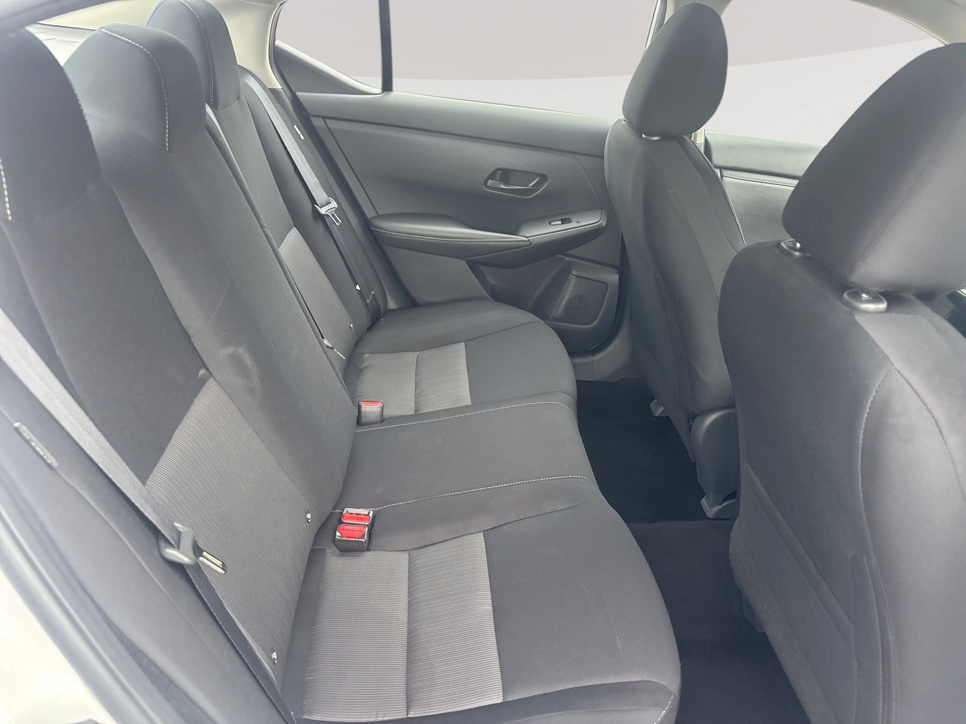 Used 2025 Nissan Sentra SV FWD image 26