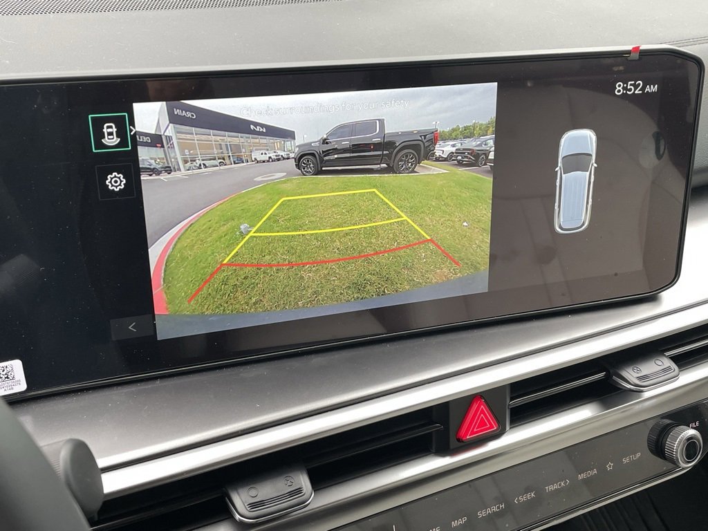 New 2025 Kia Sorento S image 16