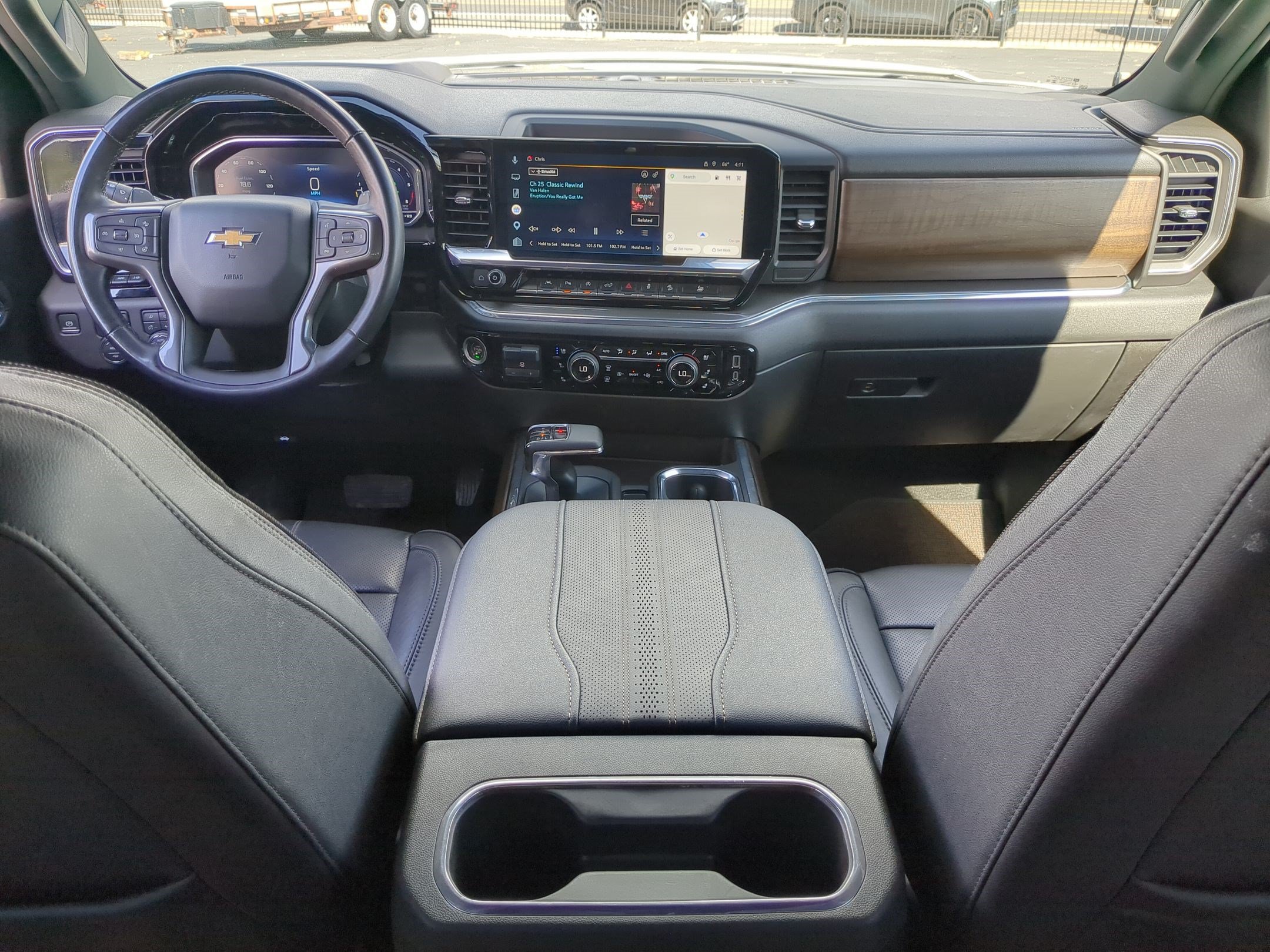 Used 2023 Chevrolet Silverado 1500 High Country w/ Technology Package AWD/4WD image 30