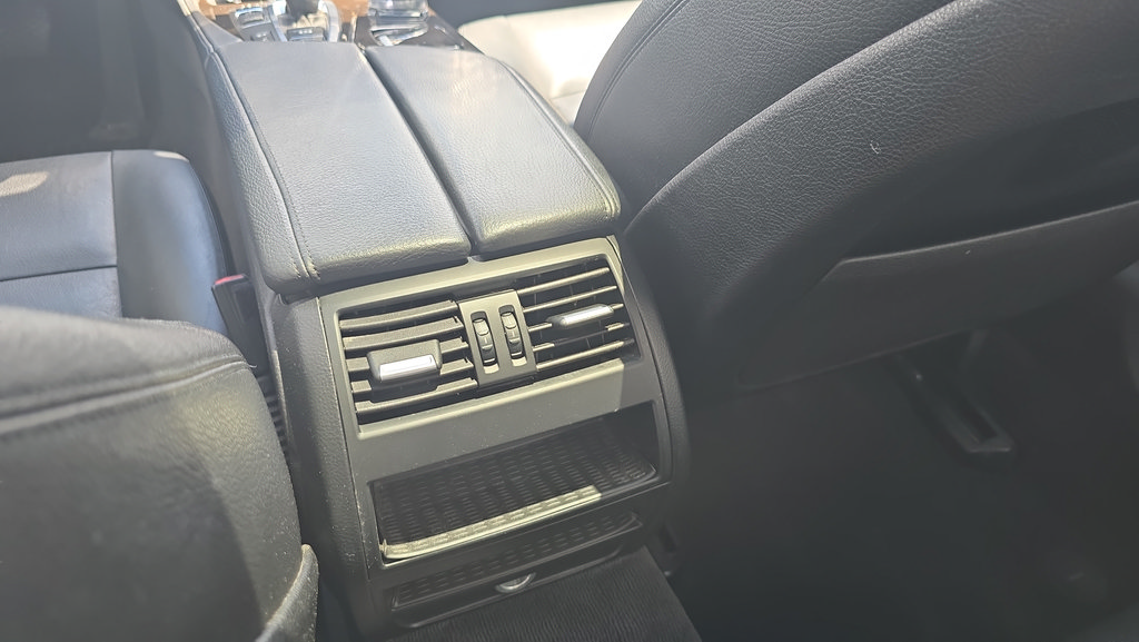 Used 2016 BMW 528i xDrive Sedan AWD/4WD image 11
