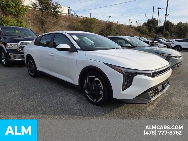 Used 2025 Kia K4 EX image 17