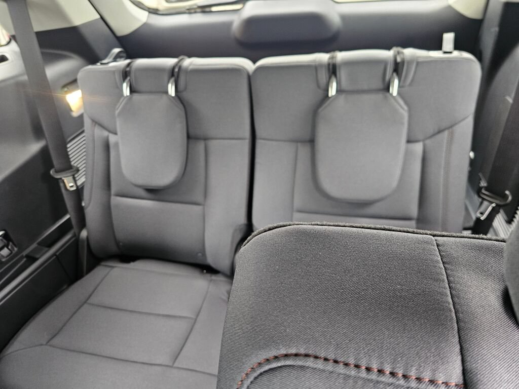 New 2025 Ford Explorer Active AWD/4WD image 10