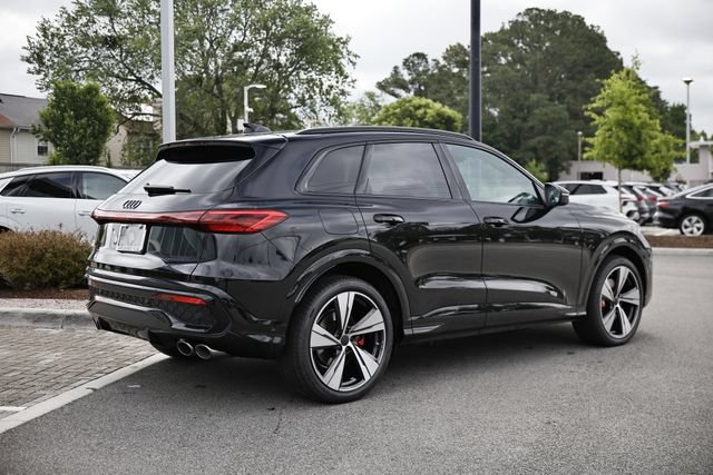 New 2026 Audi SQ5 Premium Plus AWD/4WD image 7