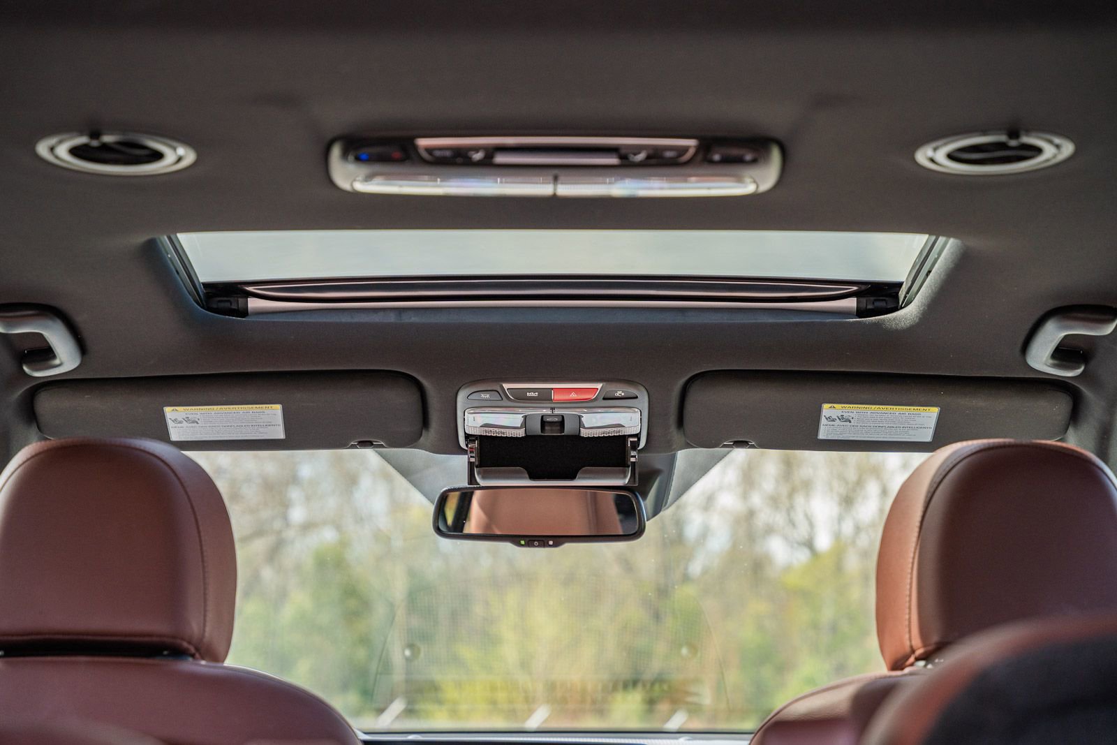 Used 2024 Kia Telluride EX w/ EX Captain's Chair Package image 19