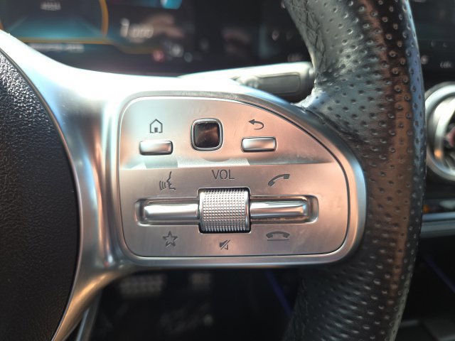 Used 2022 Mercedes-Benz GLA 35 AMG 4MATIC image 35