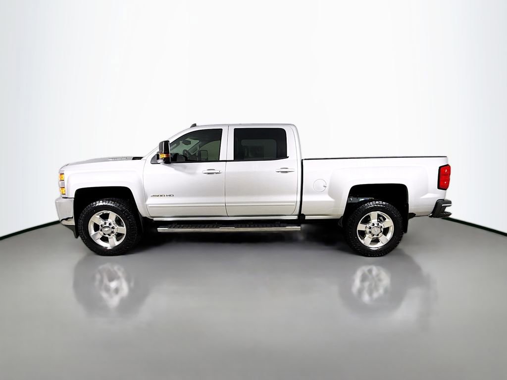 Used 2018 Chevrolet Silverado 2500 LT w/ LT Convenience Package image 4