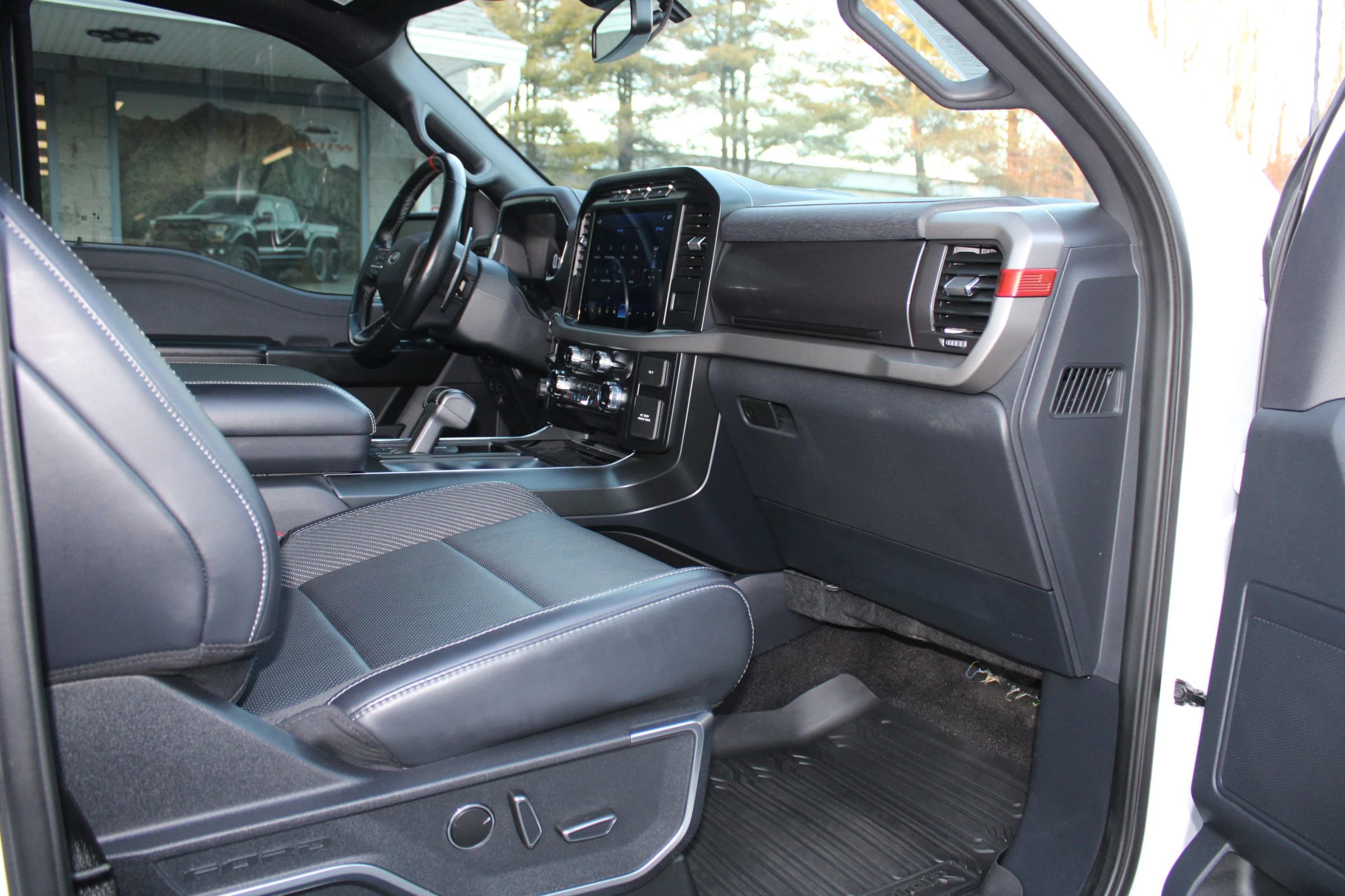 Used 2021 Ford F150 Raptor AWD/4WD image 7