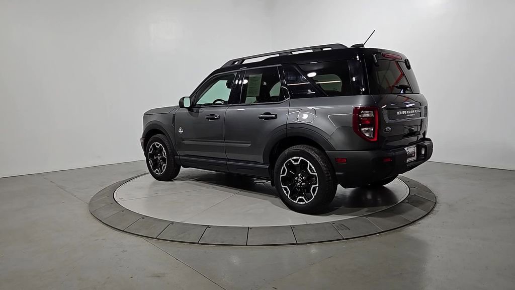 Used 2025 Ford Bronco Sport Outer Banks AWD/4WD image 3