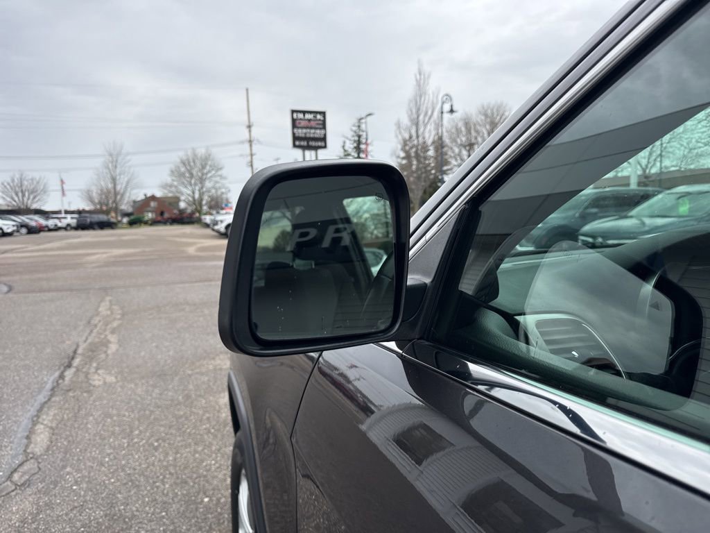 Used 2021 Jeep Grand Cherokee Laredo image 11