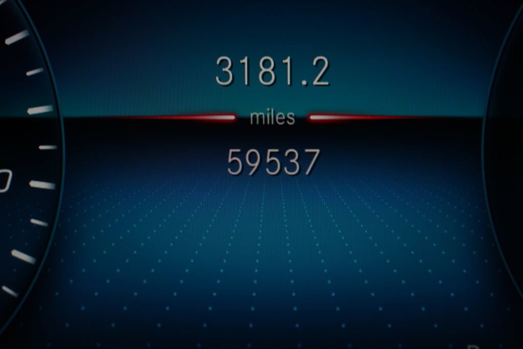 Used 2023 Mercedes-Benz GLB 250 4MATIC image 9