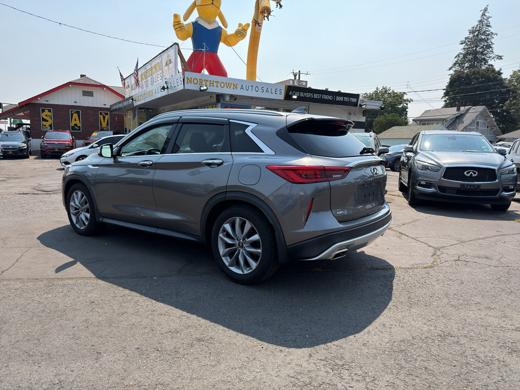 Used 2020 INFINITI QX50 Luxe w/ Navigation Package AWD/4WD image 4