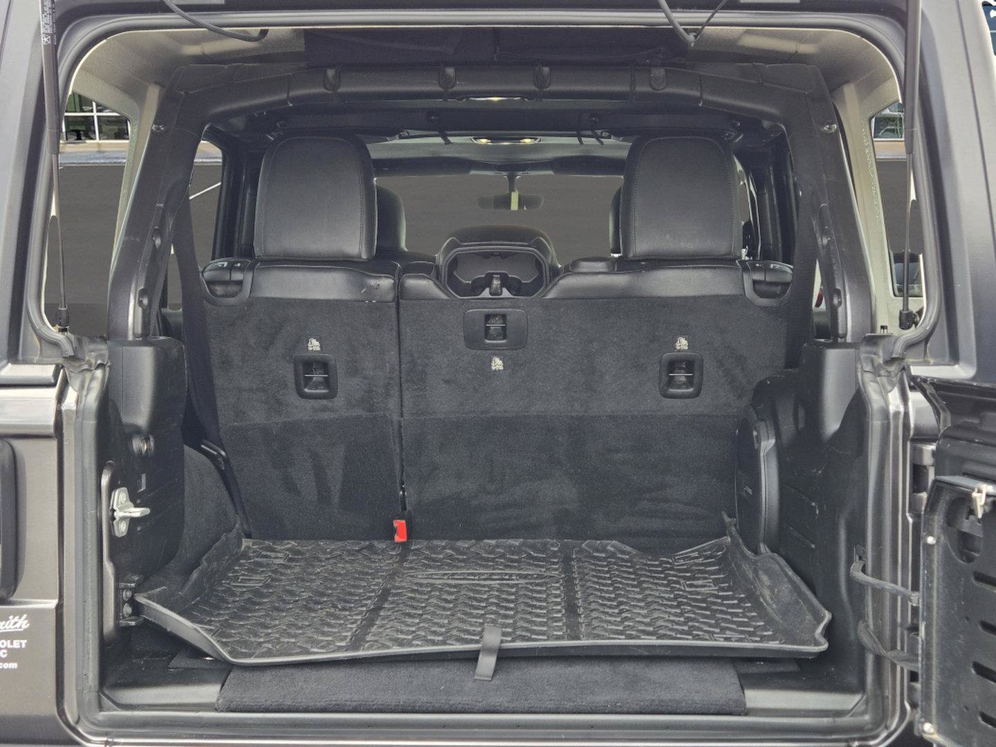 Used 2021 Jeep Wrangler Unlimited Rubicon AWD/4WD image 10