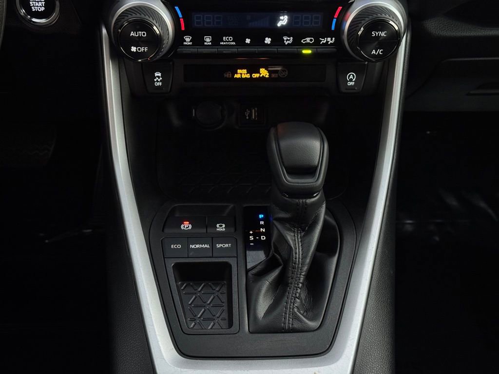 Used 2024 Toyota RAV4 XLE image 25