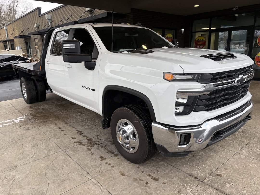 Used 2024 Chevrolet Silverado 3500 LT w/ Convenience Package AWD/4WD image 6