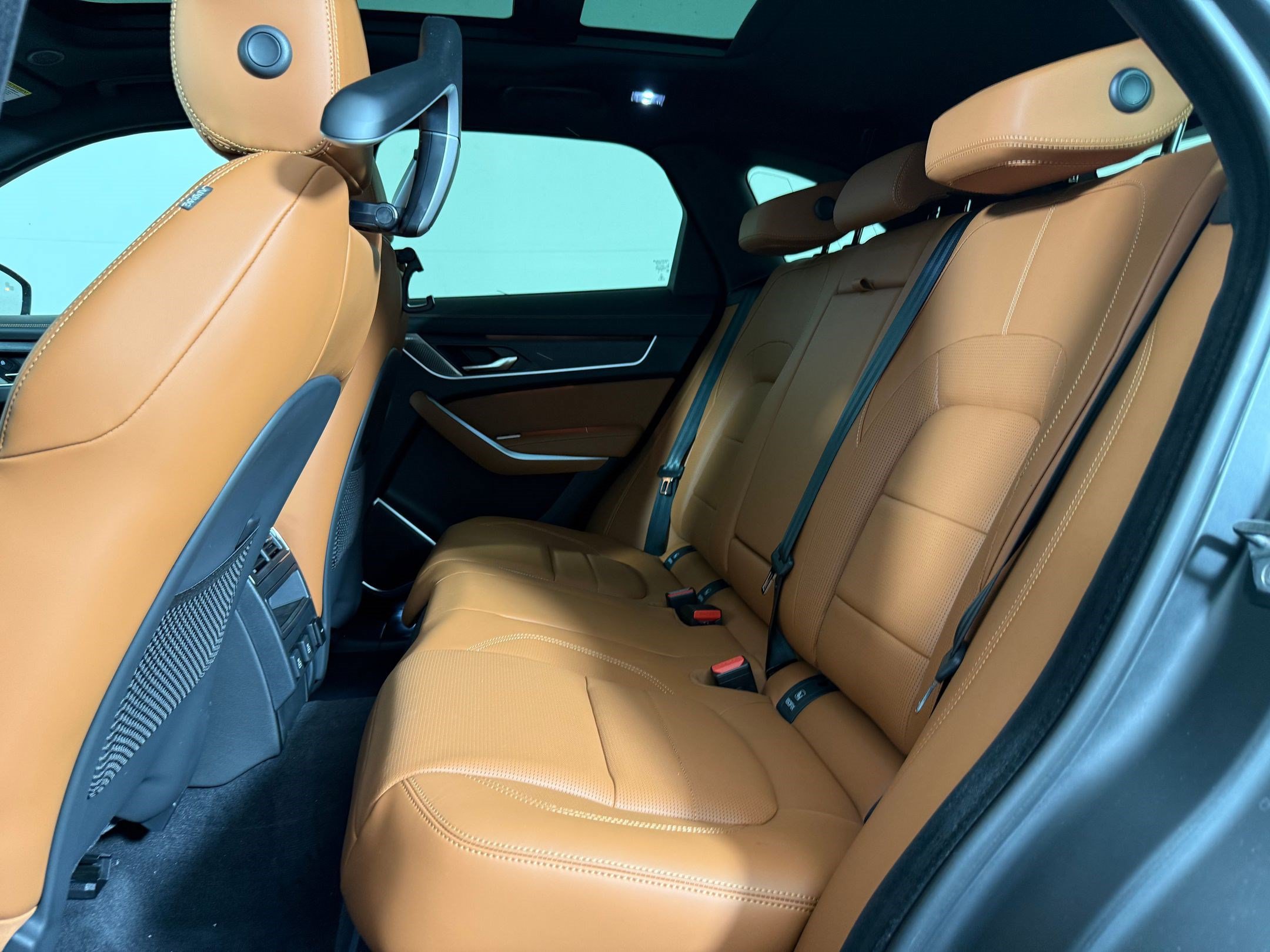 New 2026 Jaguar F-PACE R-Dynamic S AWD/4WD image 23