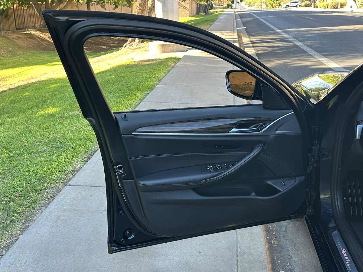 Used 2019 BMW 540i xDrive AWD/4WD image 50