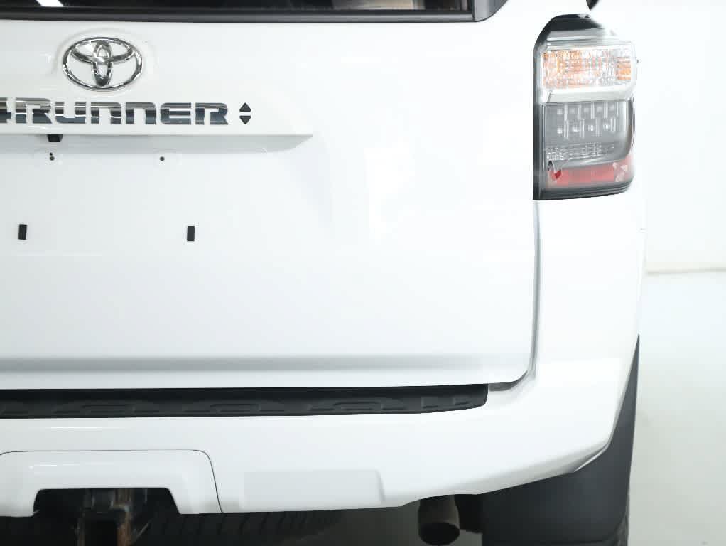 Certified 2023 Toyota 4Runner SR5 Premium w/ Moonroof Package AWD/4WD image 45