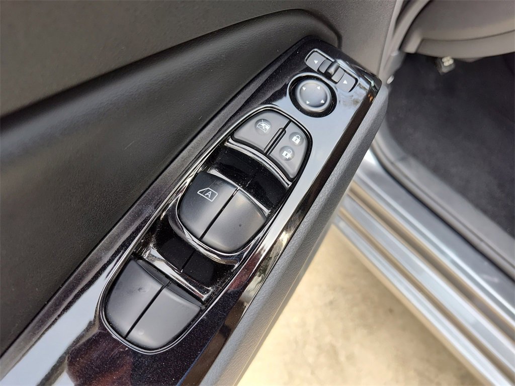 Used 2024 Nissan Altima 2.5 SR image 21