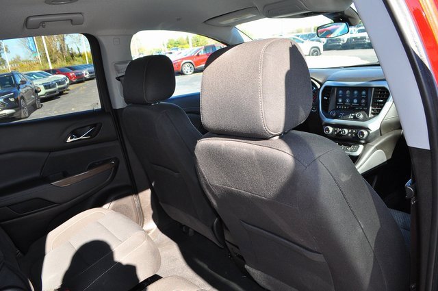 Used 2023 GMC Acadia SLE w/ Driver Convenience Package image 24