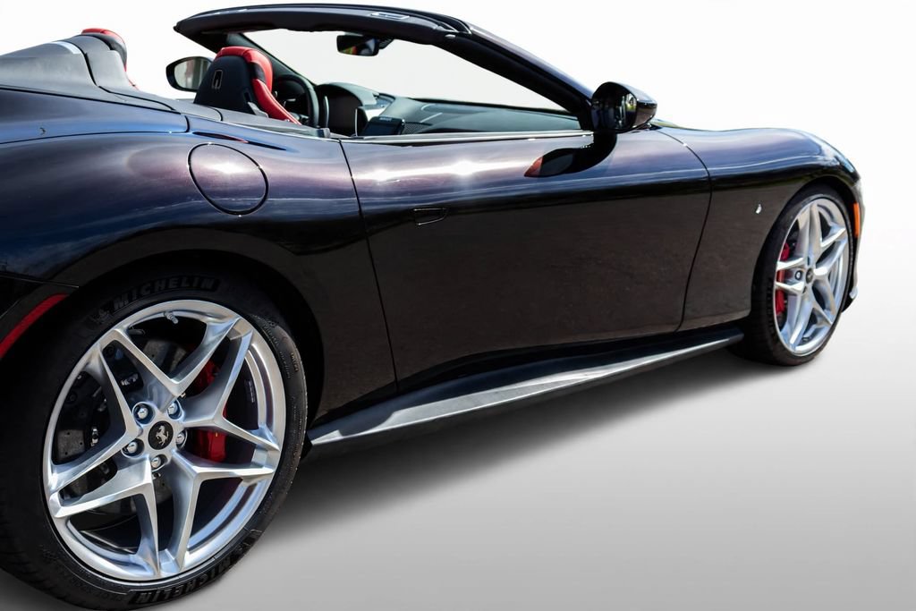 Certified 2024 Ferrari Roma Spider RWD image 19