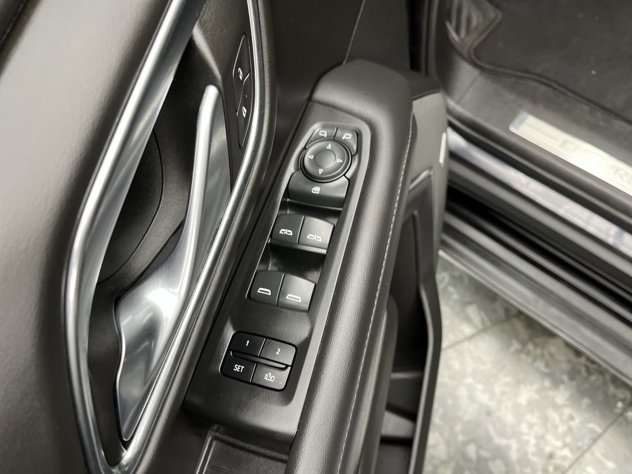 Certified 2022 Chevrolet Tahoe LT AWD/4WD image 10