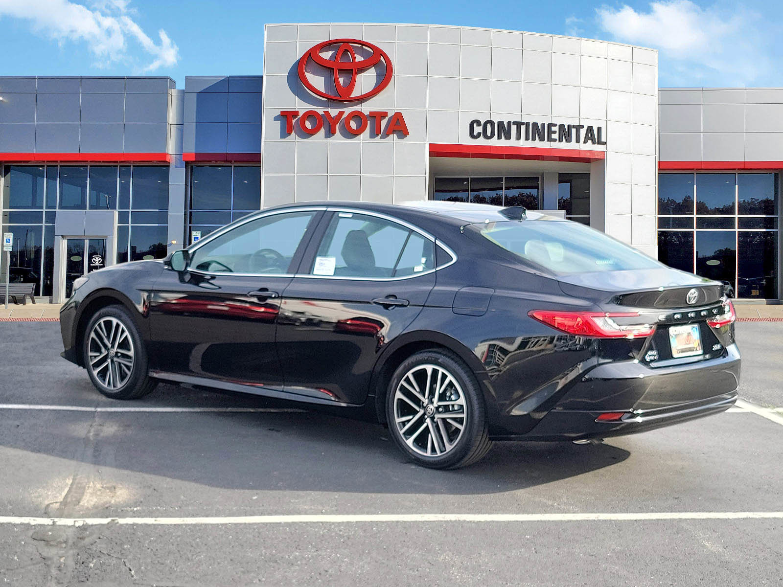 New 2026 Toyota Camry XLE AWD/4WD image 4
