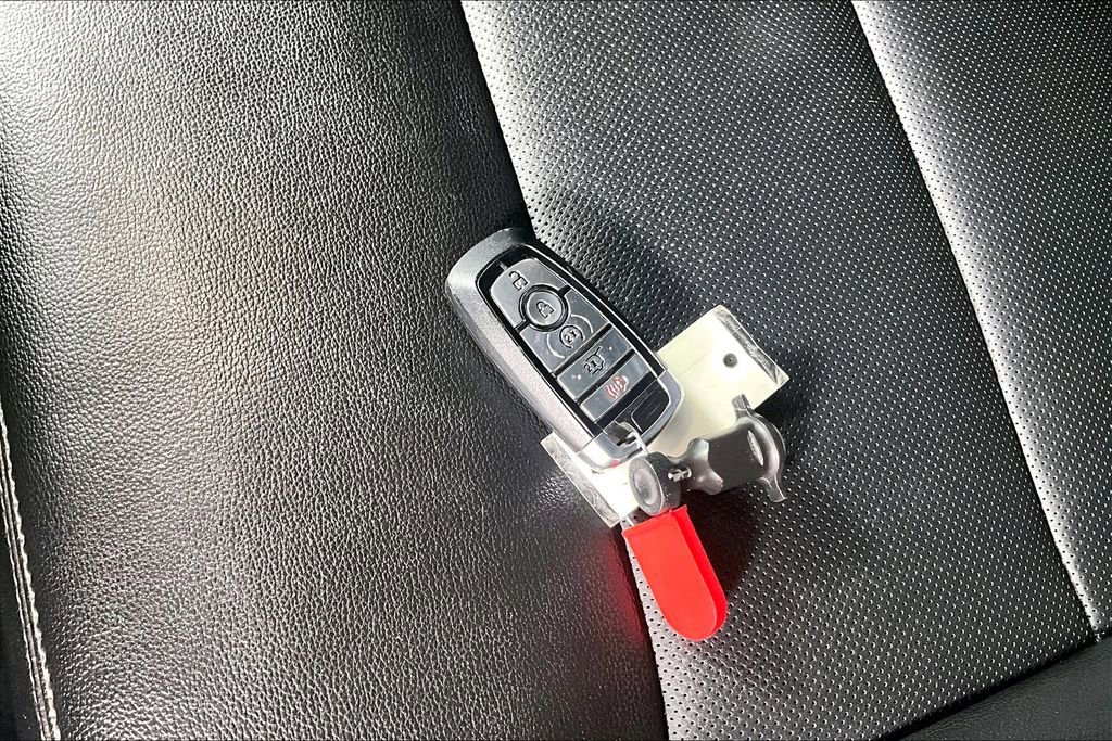 Used 2024 Ford Explorer Limited image 10