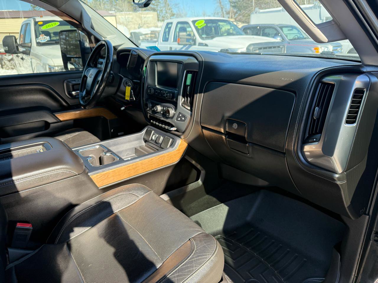 Used 2016 Chevrolet Silverado 2500 LTZ w/ Duramax Plus Package image 17