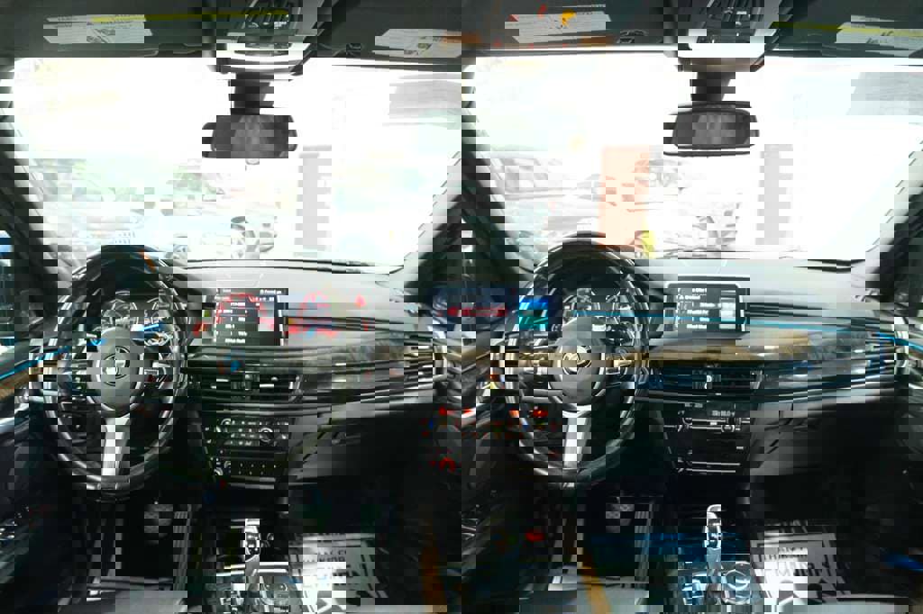 Used 2018 BMW X5 xDrive50i image 26