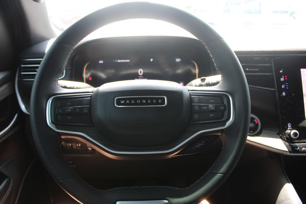 Used 2024 Jeep Wagoneer Series II AWD/4WD image 41