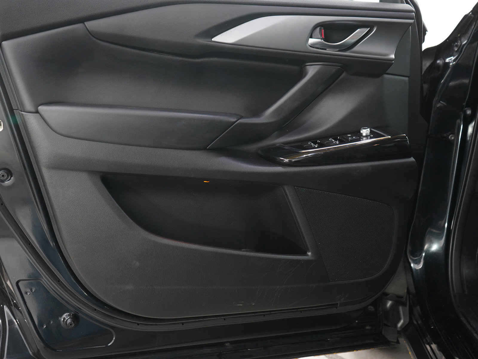 Used 2023 MAZDA CX-9 Touring Plus AWD/4WD image 21