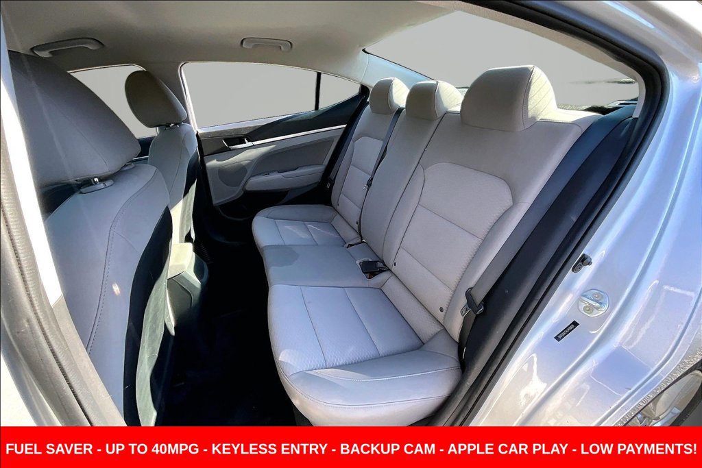 Used 2020 Hyundai Elantra SEL FWD image 25