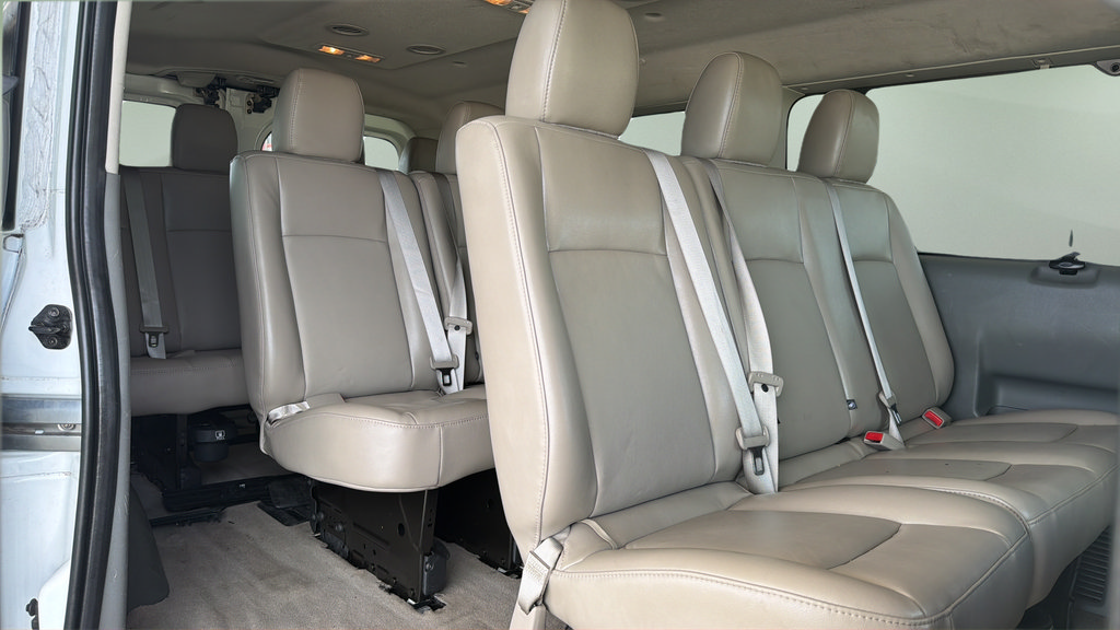 Used 2019 Nissan NV 3500 SL RWD image 15