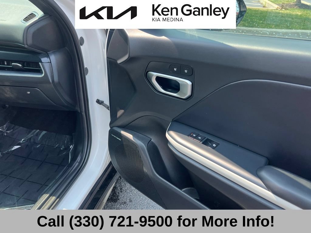 Certified 2025 Kia K4 GT-Line Turbo FWD image 54