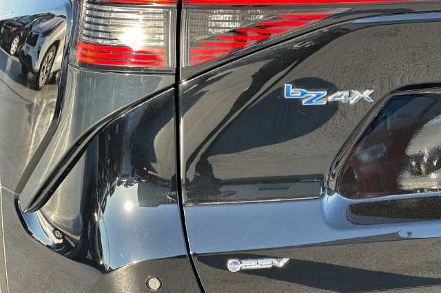 Certified 2024 Toyota bZ4X AWD w/ Weather Package image 32
