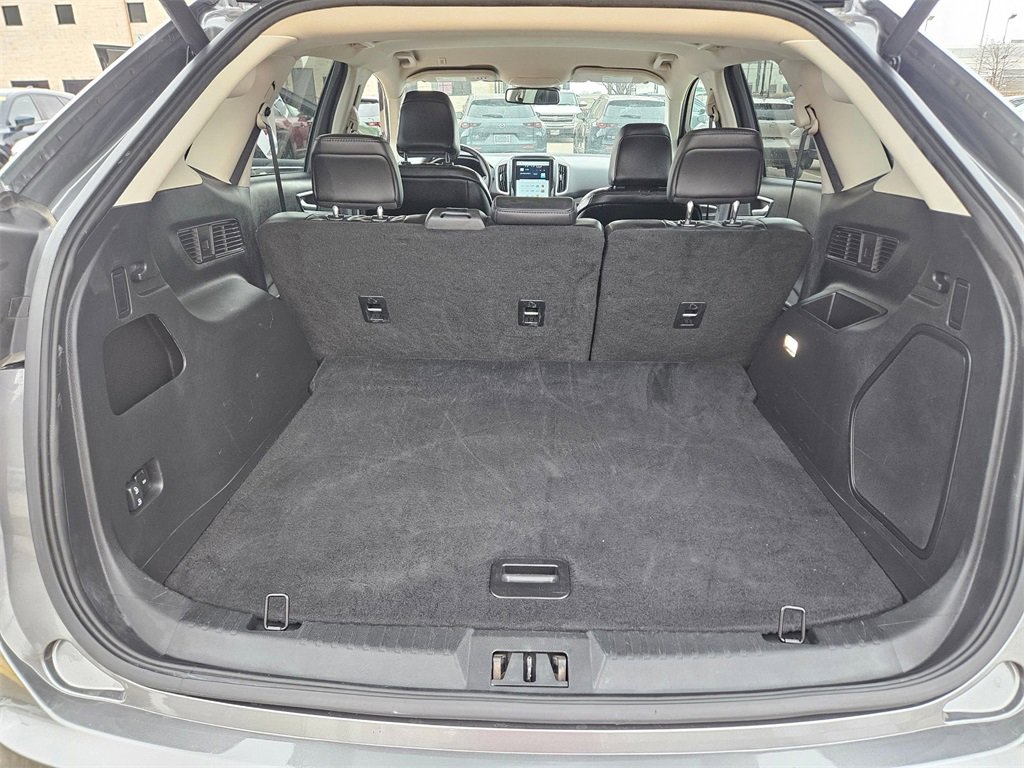 Used 2024 Ford Edge Titanium image 24