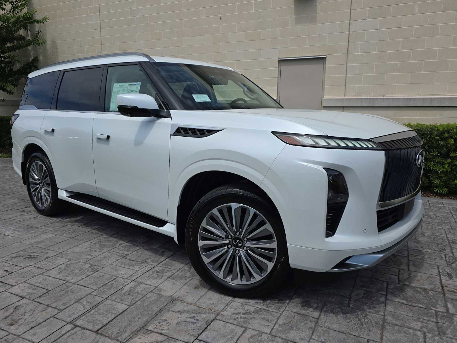 New 2026 INFINITI QX80 Luxe w/ Cargo Package image 29